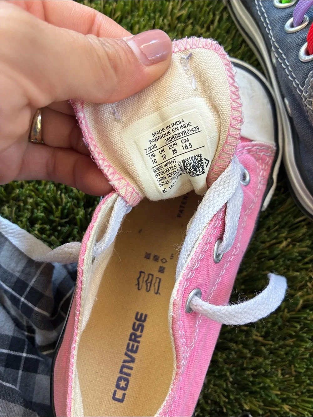 Converse Kids Low-Top Sneakers in Gray and Pink with Rainbow Elastic Laces
